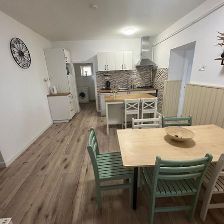 Pataky Apartmanok Veszprém Esterno foto