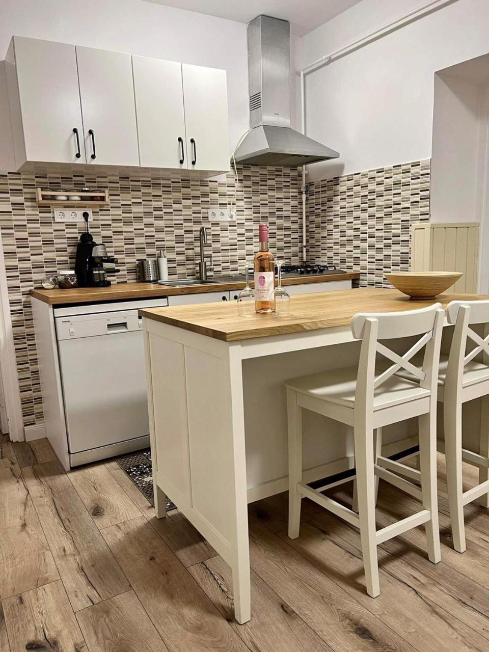 Pataky Apartmanok Veszprém Esterno foto