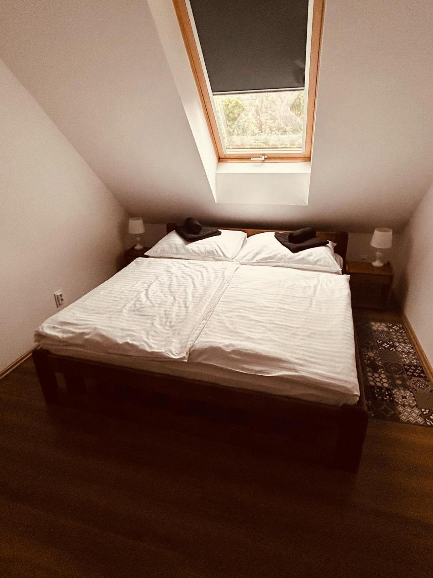Pataky Apartmanok Veszprém Esterno foto
